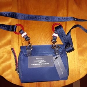 Purse (Tommy Hilfiger)